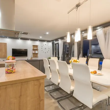 F&a Zadarvillas 别墅 *