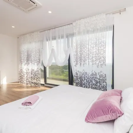 F&a Zadarvillas * Donje Rastane