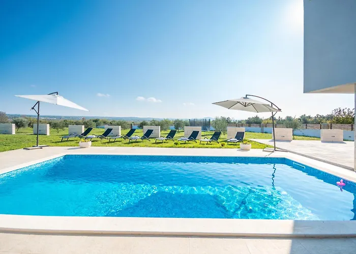 Вилла F&a Zadarvillas